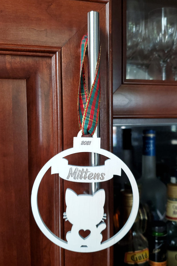 Custom Cat Ornament - (5 colors)